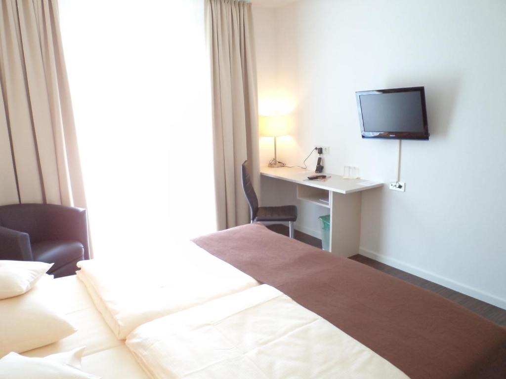 Das Neue Hotel Am Park 프론덴베르크 객실 사진