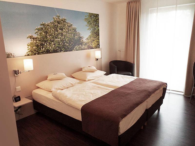 Das Neue Hotel Am Park 프론덴베르크 외부 사진